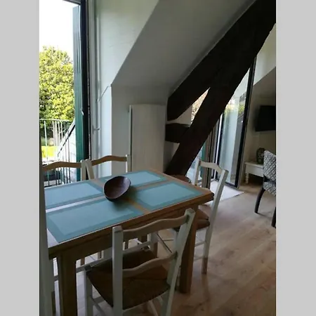 Chaleureux, Montagne Et Cures Apartment