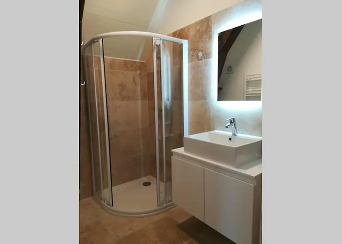 Chaleureux, Montagne Et Cures アパート *